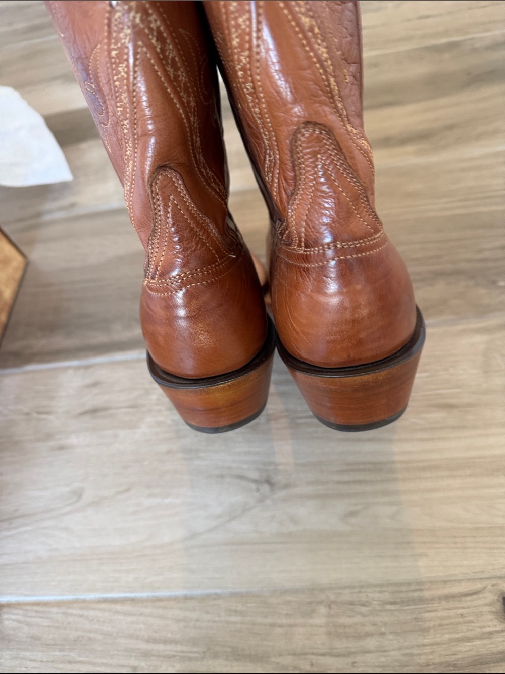 Luchesse 8 1/2  D Burnished Baby Buffalo boots GB2863 - Picture 8 of 11